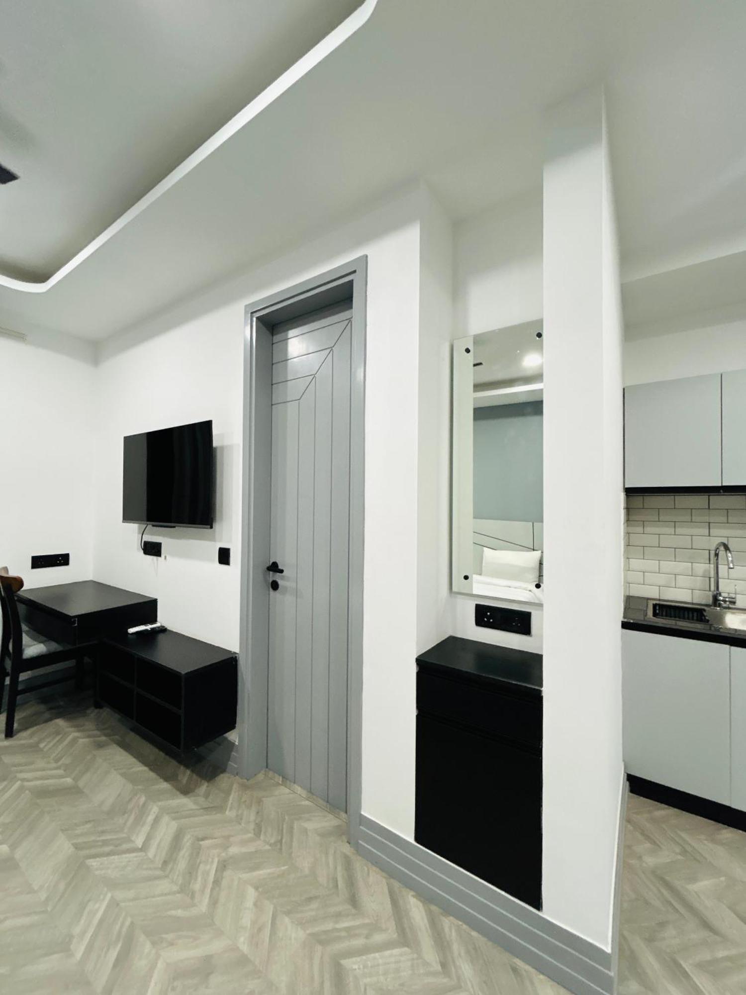 Bedchambers Serviced Apartment, Golf Course, גורגאון מראה חיצוני תמונה