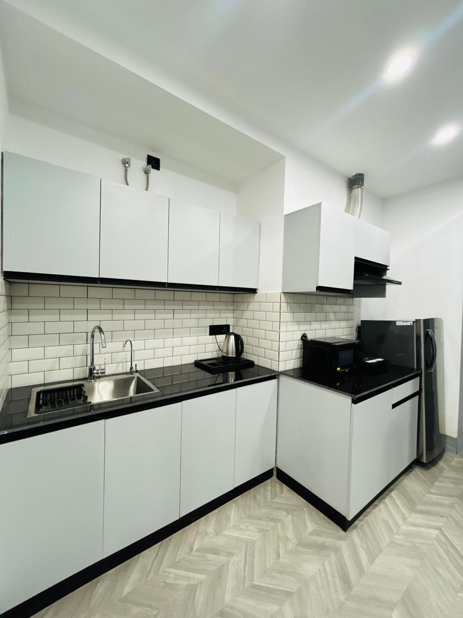 Bedchambers Serviced Apartment, Golf Course, גורגאון מראה חיצוני תמונה