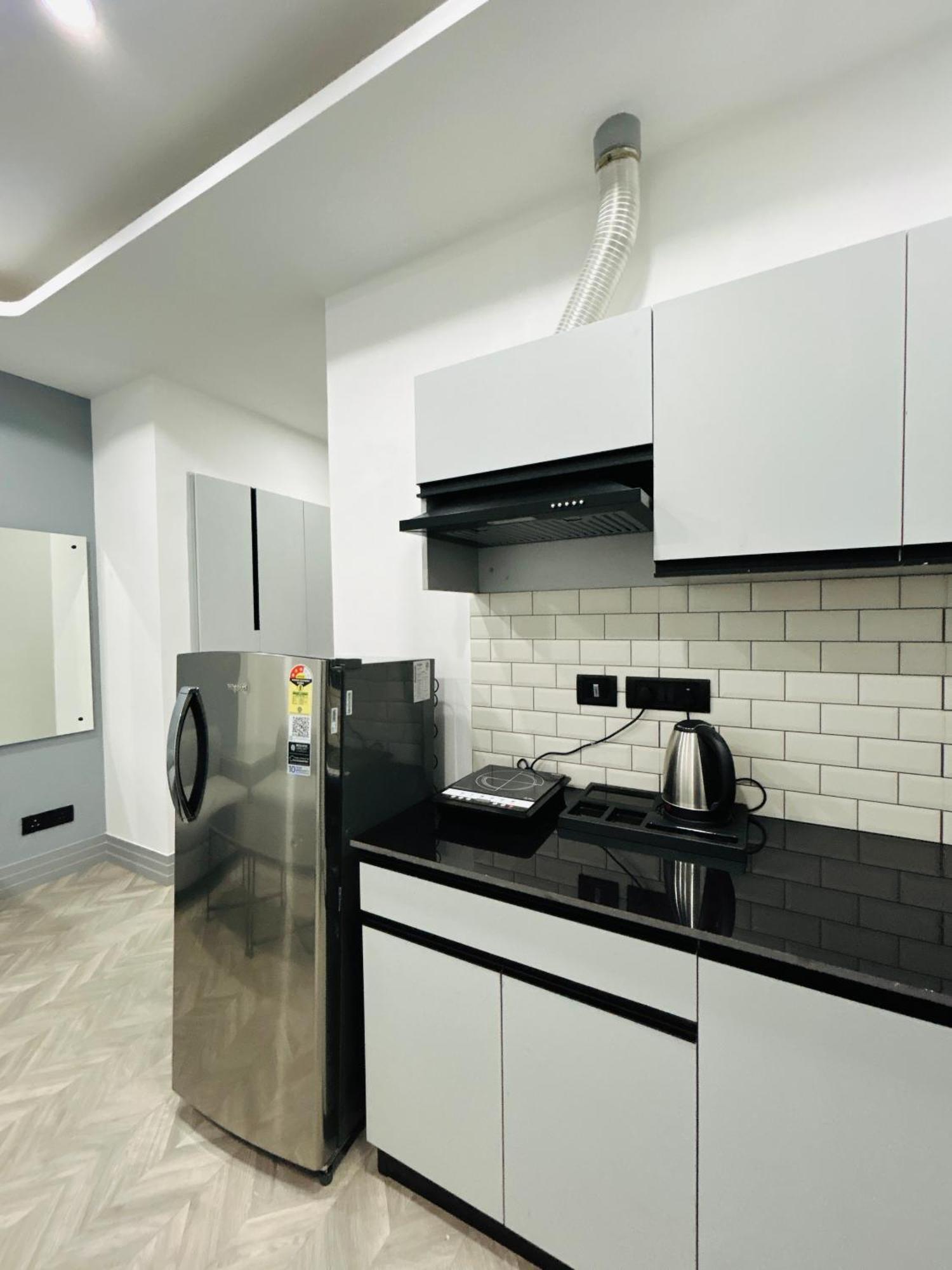Bedchambers Serviced Apartment, Golf Course, גורגאון מראה חיצוני תמונה