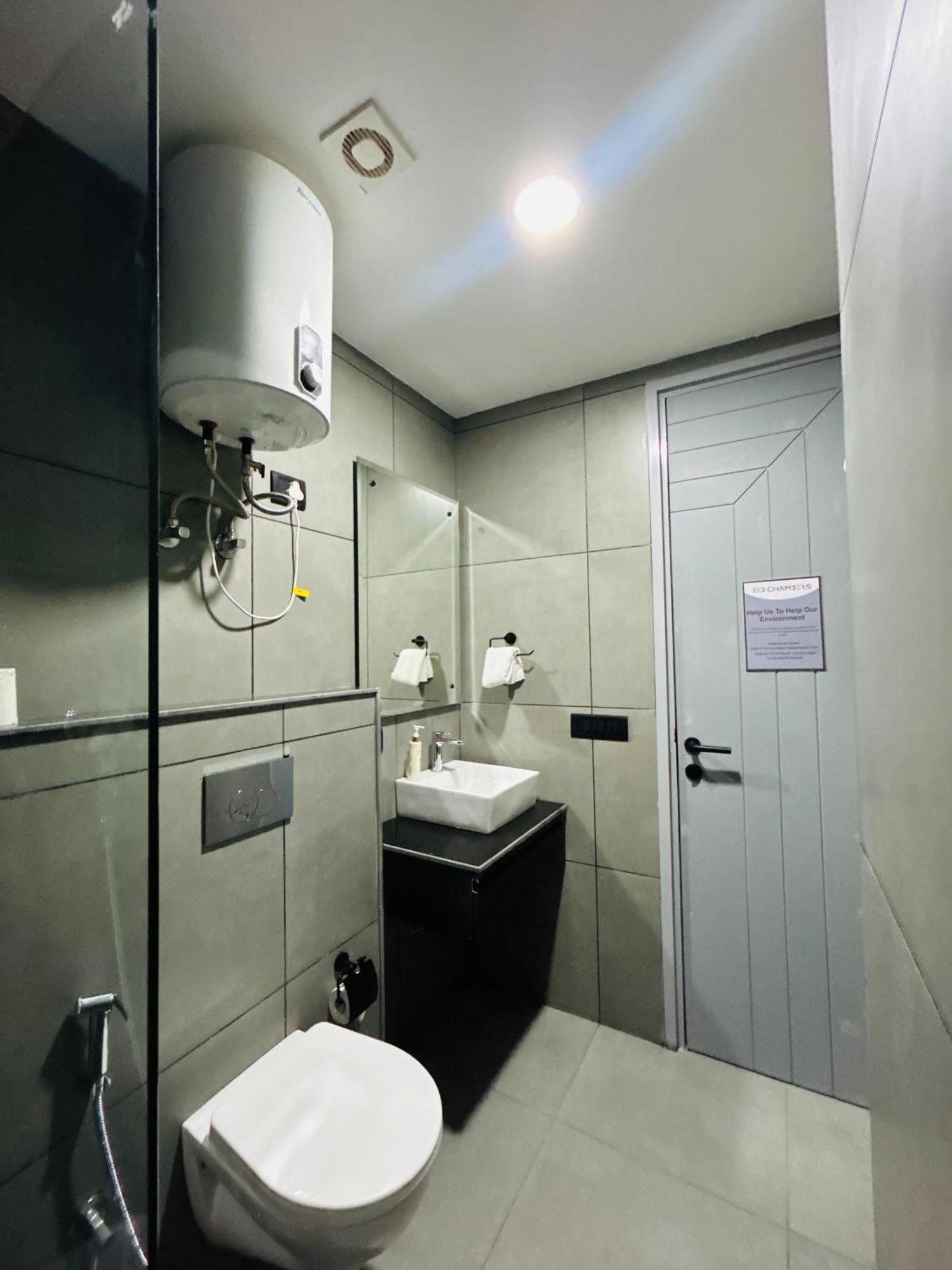 Bedchambers Serviced Apartment, Golf Course, גורגאון מראה חיצוני תמונה