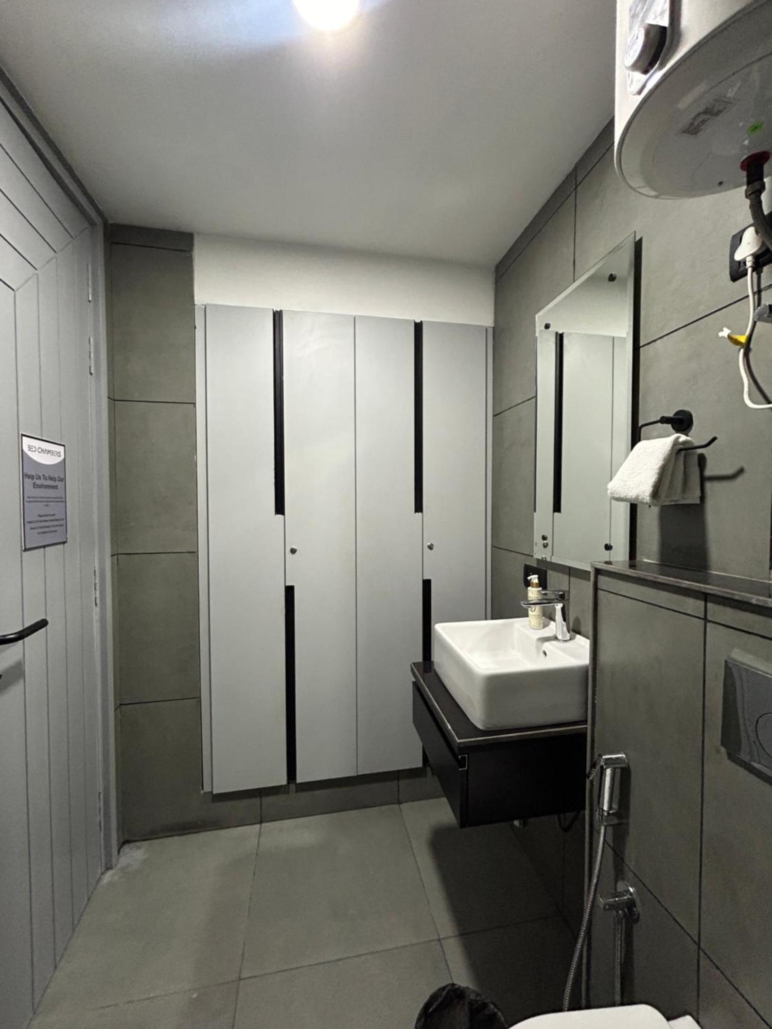 Bedchambers Serviced Apartment, Golf Course, גורגאון מראה חיצוני תמונה