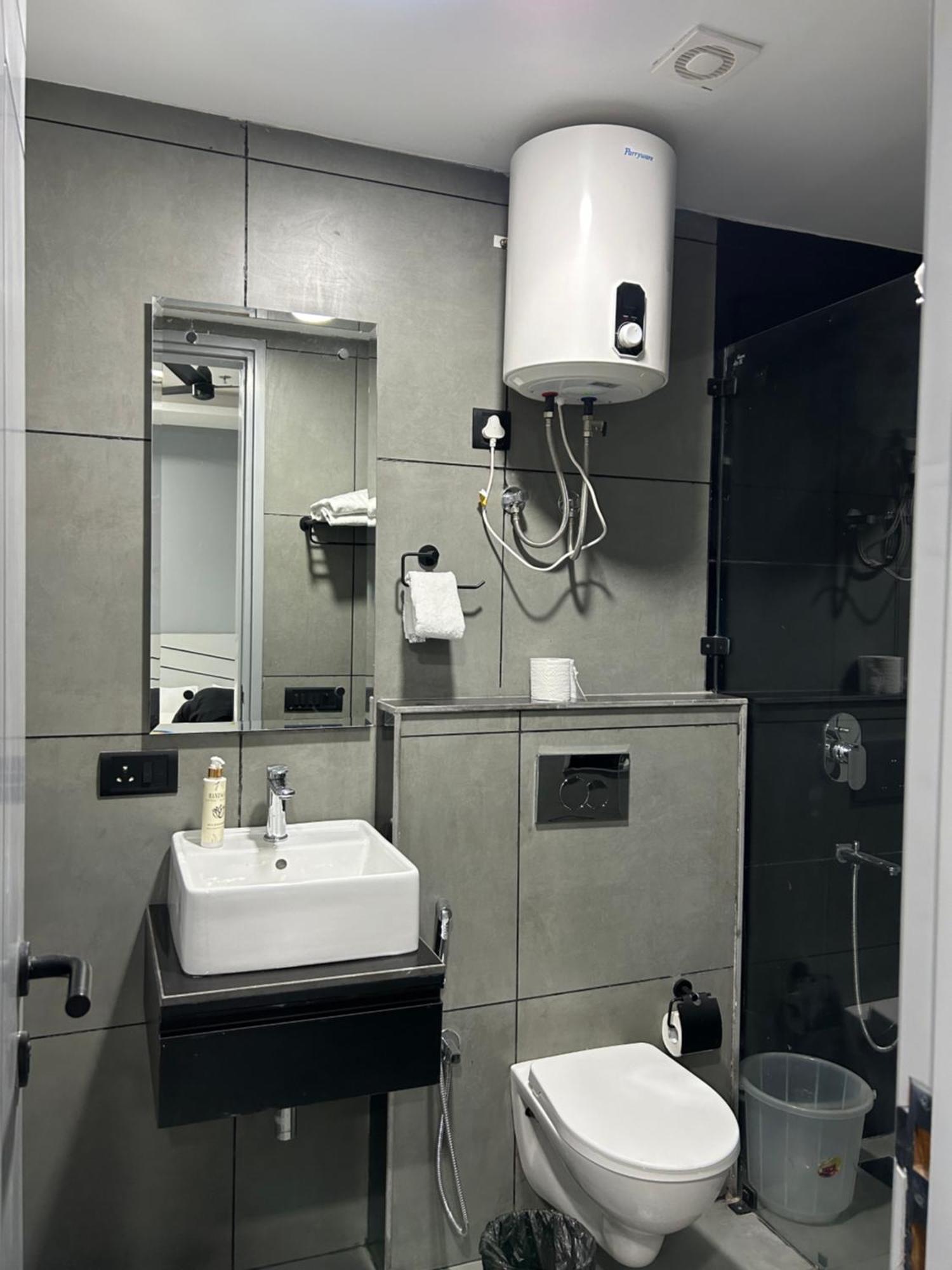 Bedchambers Serviced Apartment, Golf Course, גורגאון מראה חיצוני תמונה
