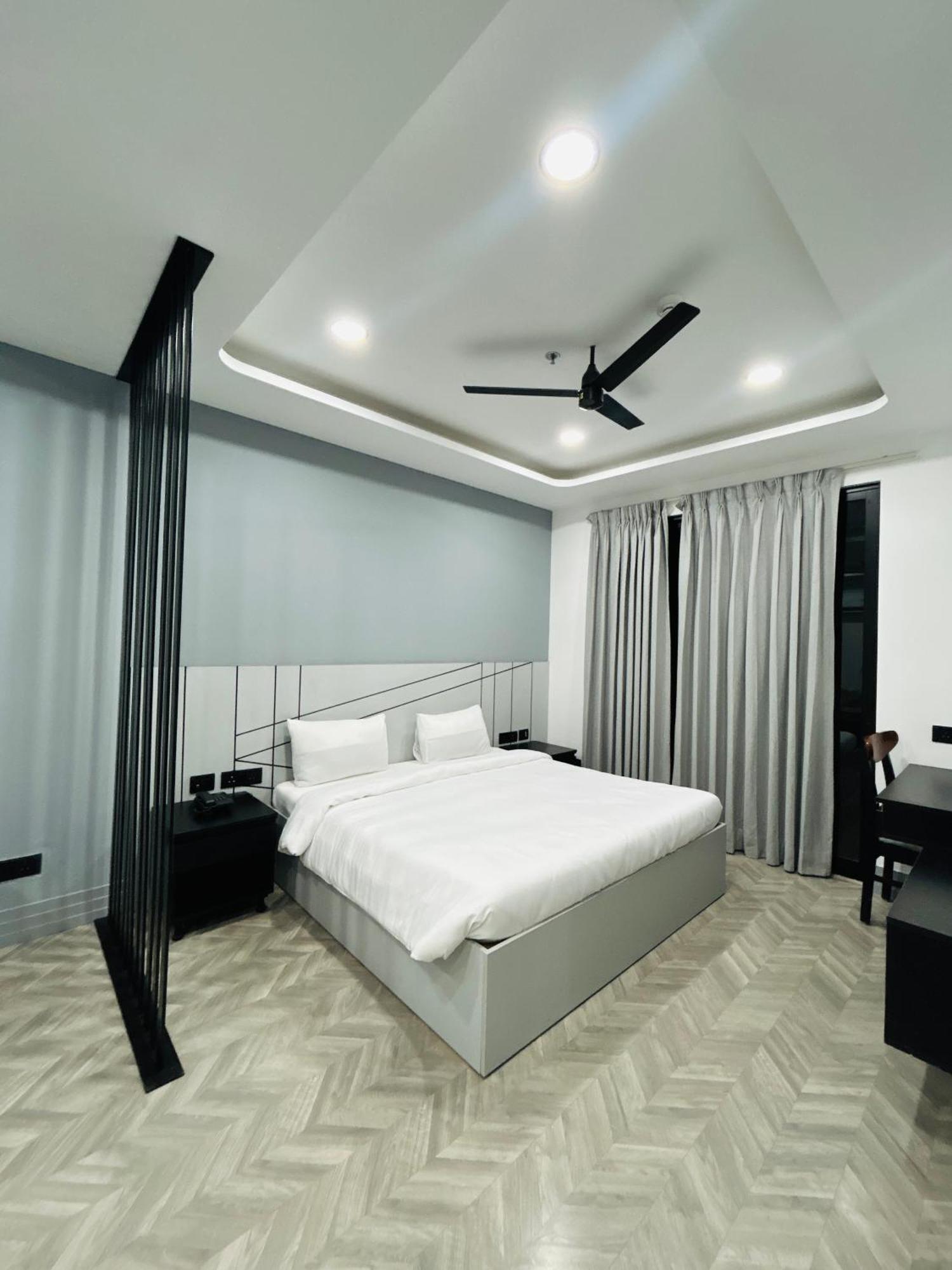 Bedchambers Serviced Apartment, Golf Course, גורגאון מראה חיצוני תמונה