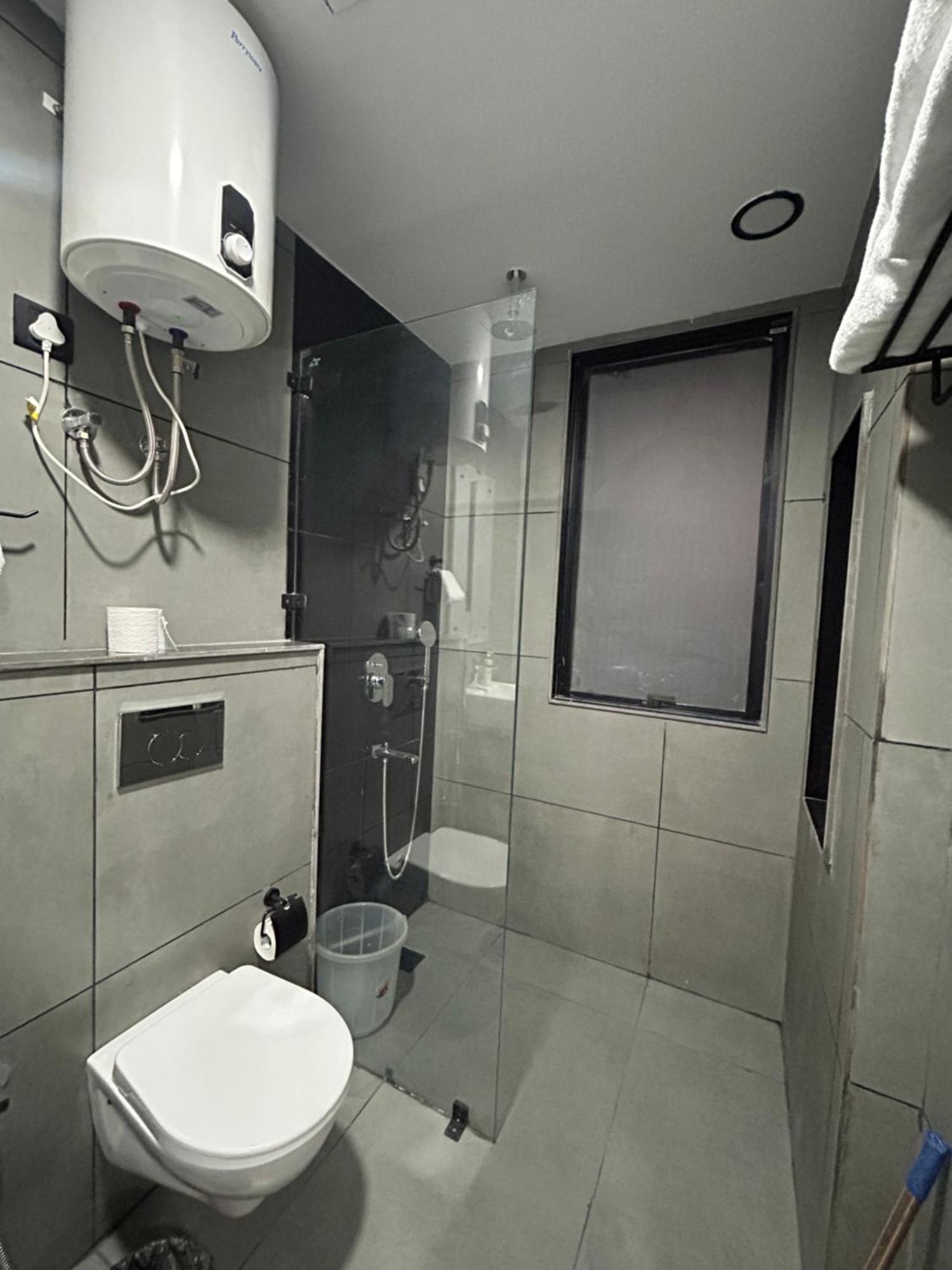 Bedchambers Serviced Apartment, Golf Course, גורגאון מראה חיצוני תמונה